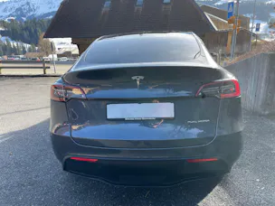 Tesla Model Y Long Range