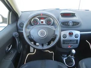 Renault Clio 2.0 16V Sport