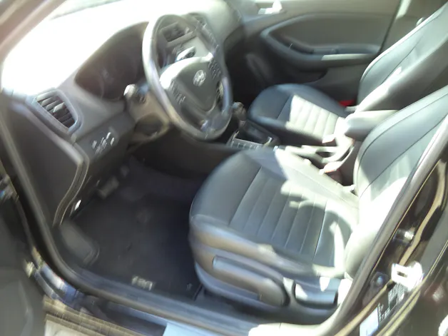 Hyundai i20 1.0 T-GDi Amplia DCT