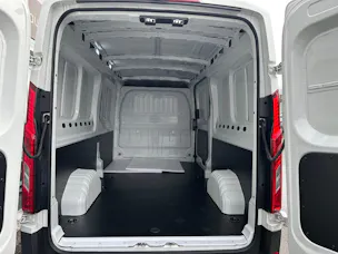 Maxus Deliver 9 2.0D L3H2 FWD Comfort