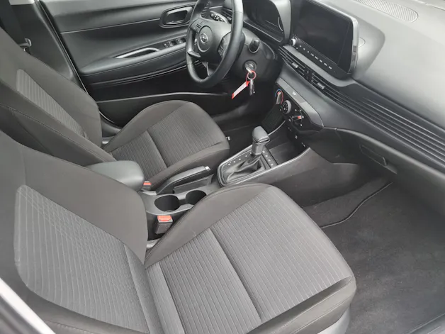 Hyundai i20 1.0 T-GDi Amplia DCT