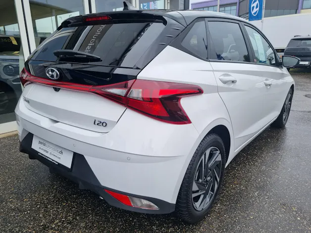 Hyundai i20 1.0 T-GDi Amplia DCT