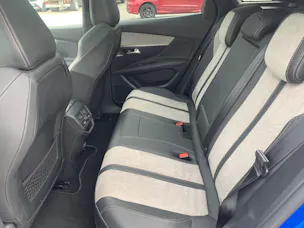 Peugeot 3008 300e Hybrid4 Road Trip EAT8