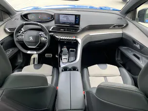 Peugeot 3008 300e Hybrid4 Road Trip EAT8