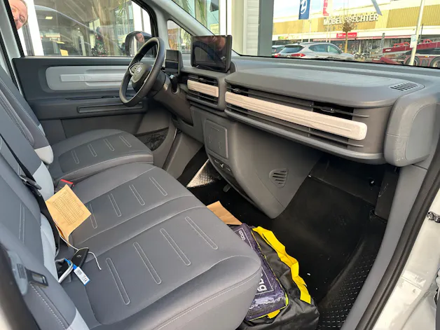 Maxus eDeliver 5 L1 64kWh