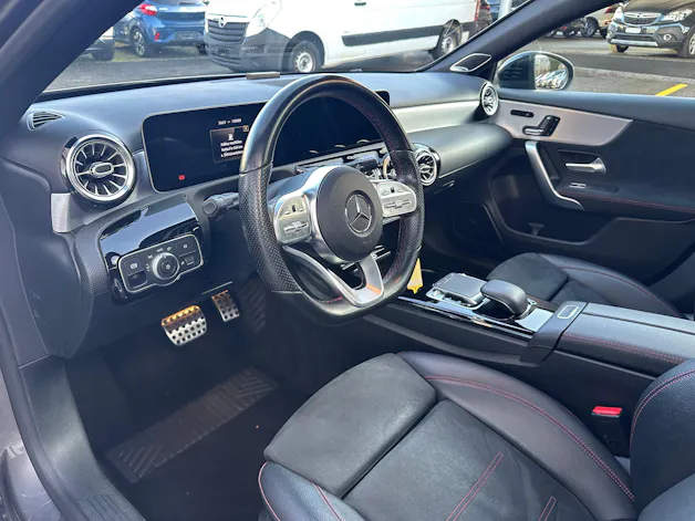 Mercedes-Benz A 220 d AMG Line 8G-DCT