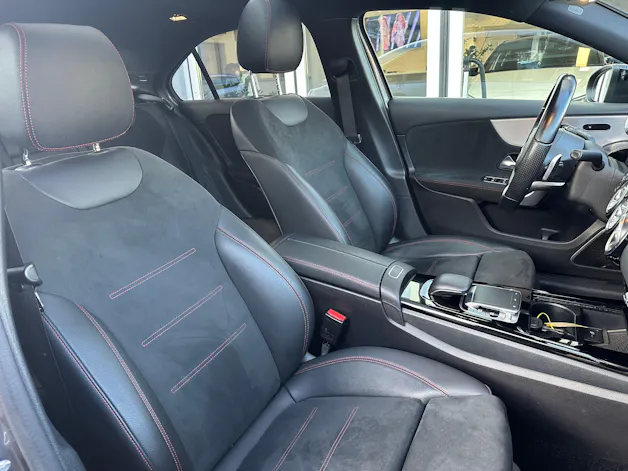 Mercedes-Benz A 220 d AMG Line 8G-DCT