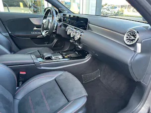 Mercedes-Benz A 220 d AMG Line 8G-DCT