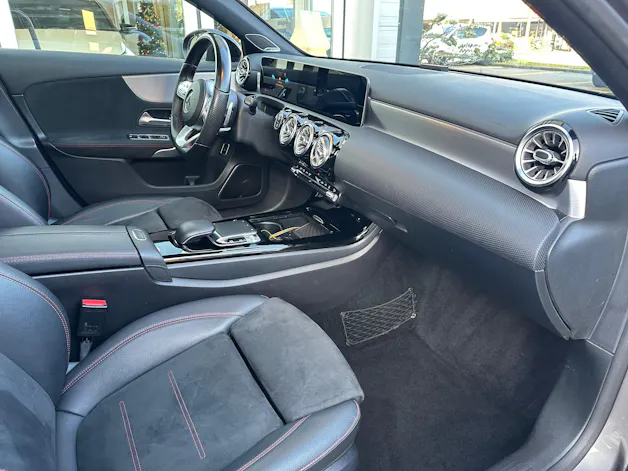 Mercedes-Benz A 220 d AMG Line 8G-DCT