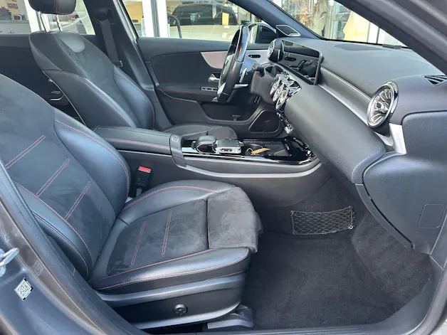 Mercedes-Benz A 220 d AMG Line 8G-DCT