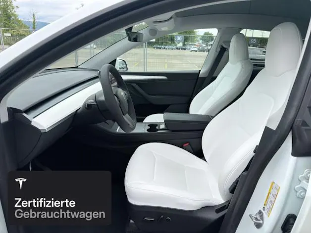 Tesla Model Y Long Range AWD