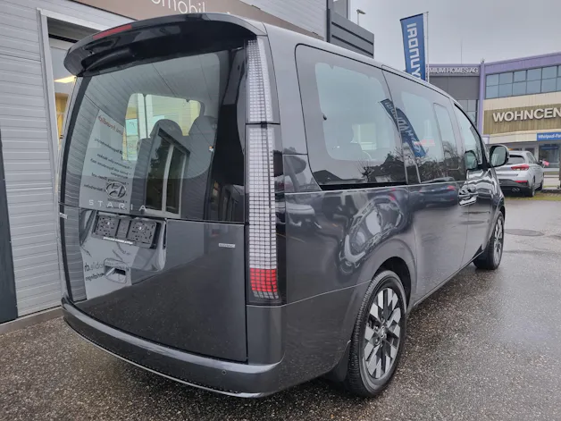 Hyundai Staria Premium 2.2 CRDi Vertex 4WD A