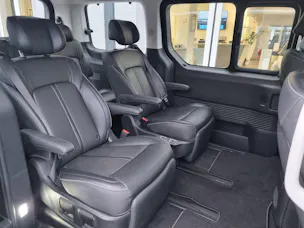 Hyundai Staria Premium 2.2 CRDi Vertex 4WD A