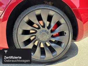 Tesla Model 3 Performance