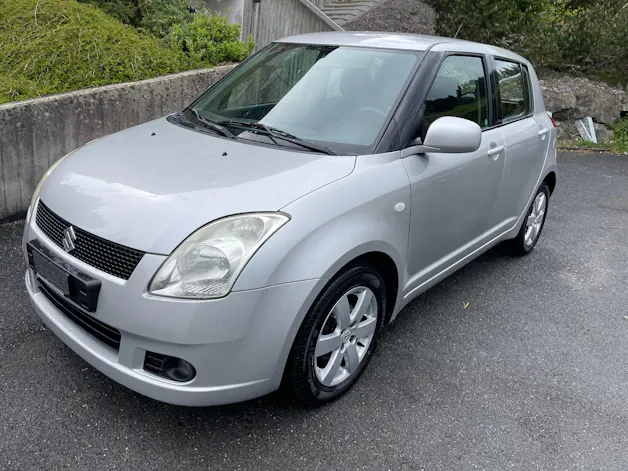 Suzuki Swift 1.3i 16V GL Top 4x4