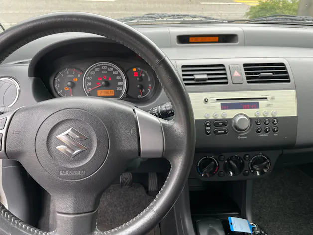 Suzuki Swift 1.3i 16V GL Top 4x4