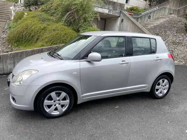 Suzuki Swift 1.3i 16V GL Top 4x4