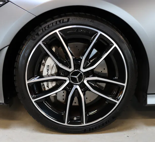 Mercedes-Benz CLA 35 AMG 4matic Shooting Brake