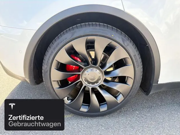 Tesla Model Y Performance