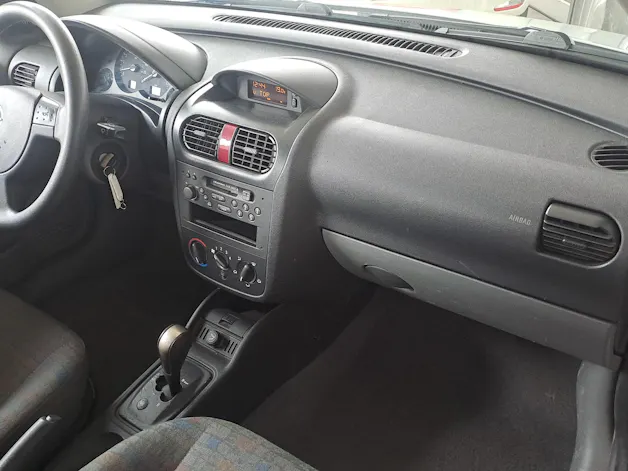 Opel Corsa 1.2 16V Club