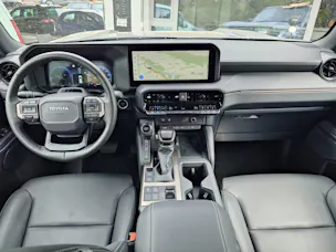 Toyota Land Cruiser 2.8TD Style