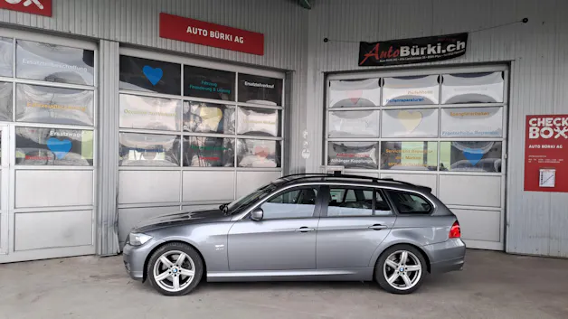 BMW 325i xDrive Touring Steptronic