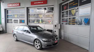 BMW 325i xDrive Touring Steptronic