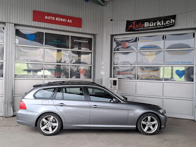 BMW 325i xDrive Touring Steptronic