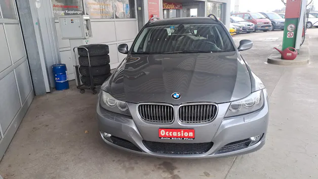 BMW 325i xDrive Touring Steptronic