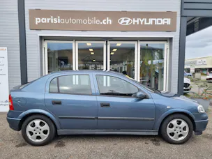 Opel Astra 2.2i 16V Elegance