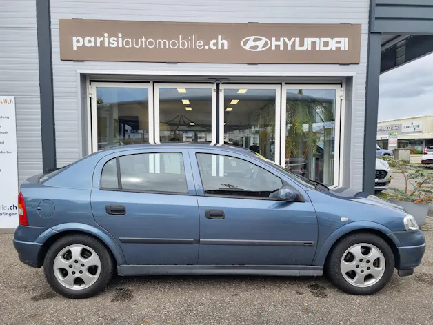 Opel Astra 2.2i 16V Elegance