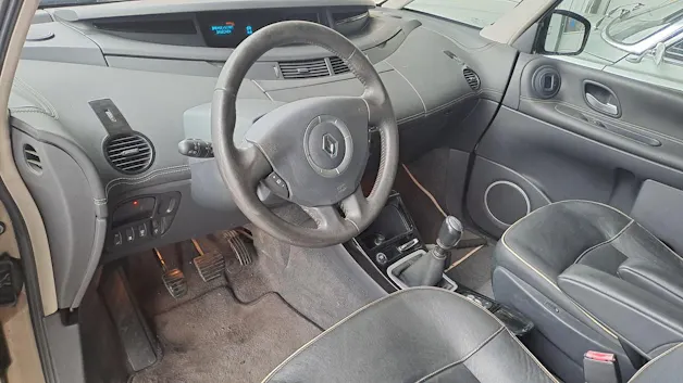 Renault Espace 2.0 dCi Initiale