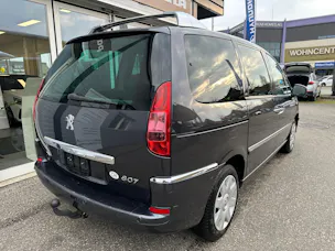 Peugeot 807 2.0 16V HDi Family+ Tiptronic