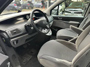 Peugeot 807 2.0 16V HDi Family+ Tiptronic