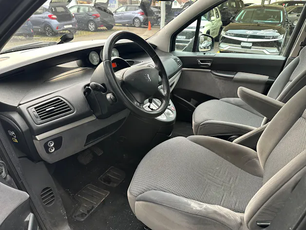 Peugeot 807 2.0 16V HDi Family+ Tiptronic