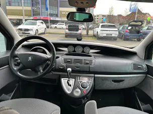 Peugeot 807 2.0 16V HDi Family+ Tiptronic