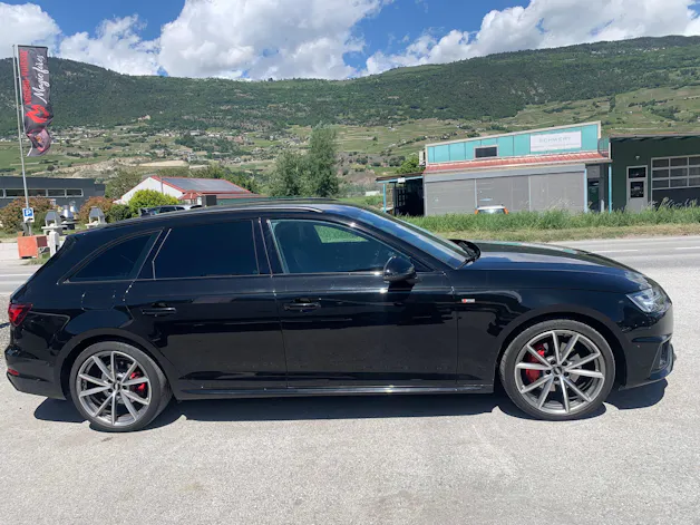 Audi A4 Avant 40 TDI quattro S-tronic
