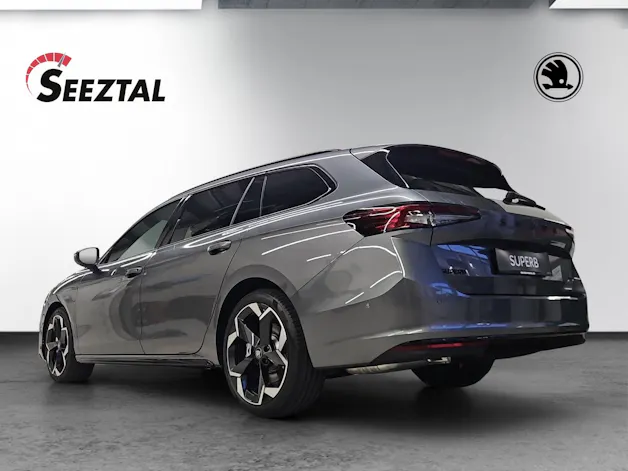 Škoda Superb Combi 2.0 TSI Sportline 4x4 DSG