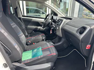 Peugeot 108 1.0 VTi Allure ETG