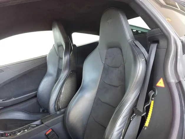 McLaren MP4-12C Coupé 3.8 V8 SSG