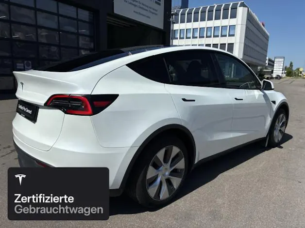 Tesla Model Y Long Range RWD
