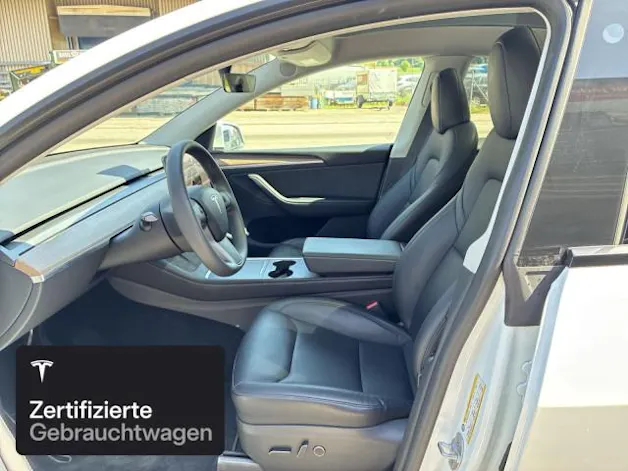 Tesla Model Y Long Range RWD