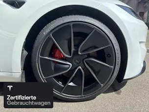 Tesla Model 3 Performance