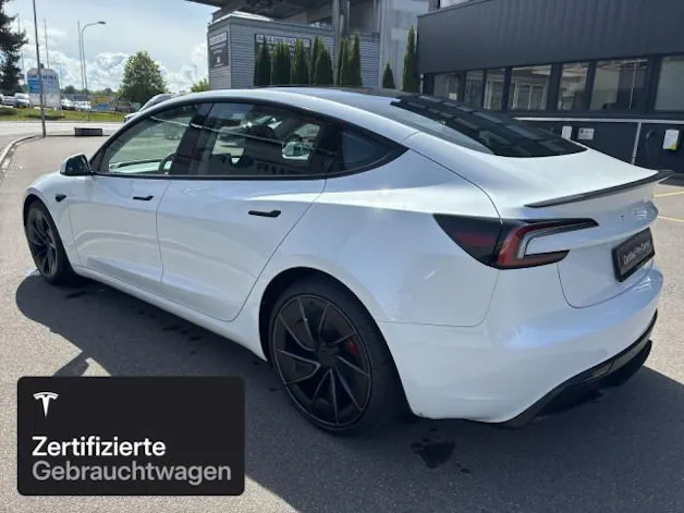 Tesla Model 3 Performance