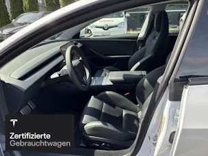 Tesla Model 3 Performance