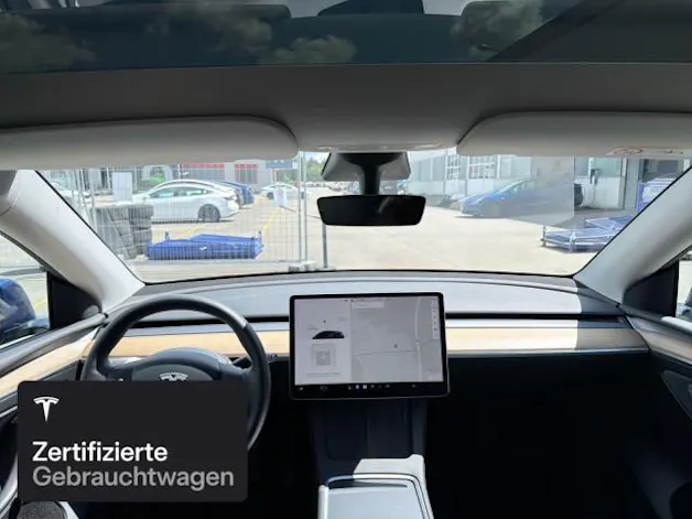 Tesla Model Y Long Range AWD