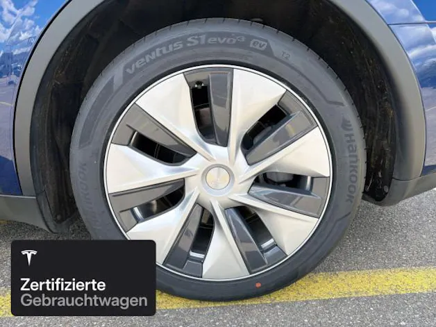 Tesla Model Y Long Range AWD