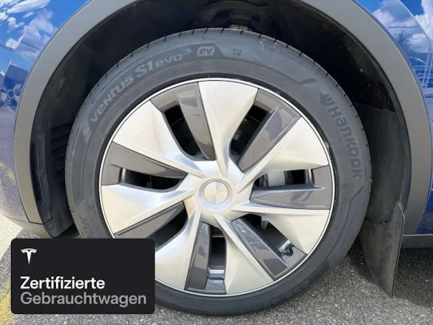 Tesla Model Y Long Range AWD
