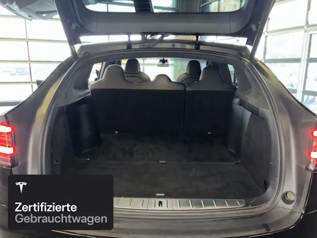 Tesla Model X Performance