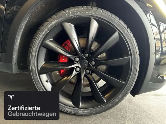Tesla Model X Performance